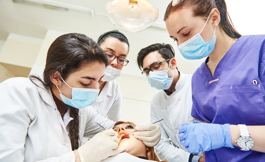 دانشگاه‌های دندان پزشکی در استرالیا